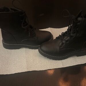 Black horse back riding kids  Lace-Up Combat Boots